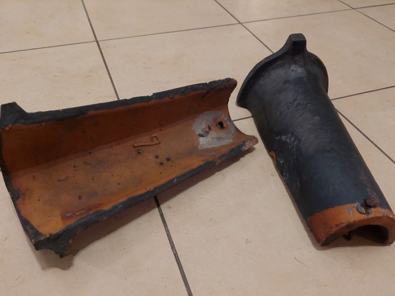 Gąsiory z dachu dawnej&nbsp;studni